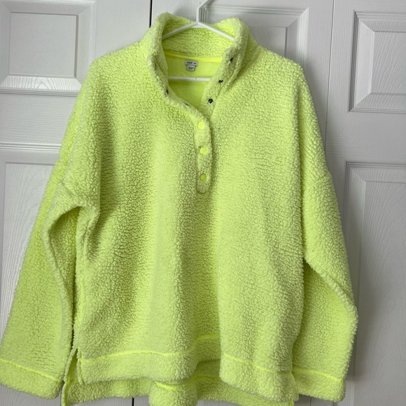 Aerie oversized Sherpa highlighter yellow - Picture 2 of 7